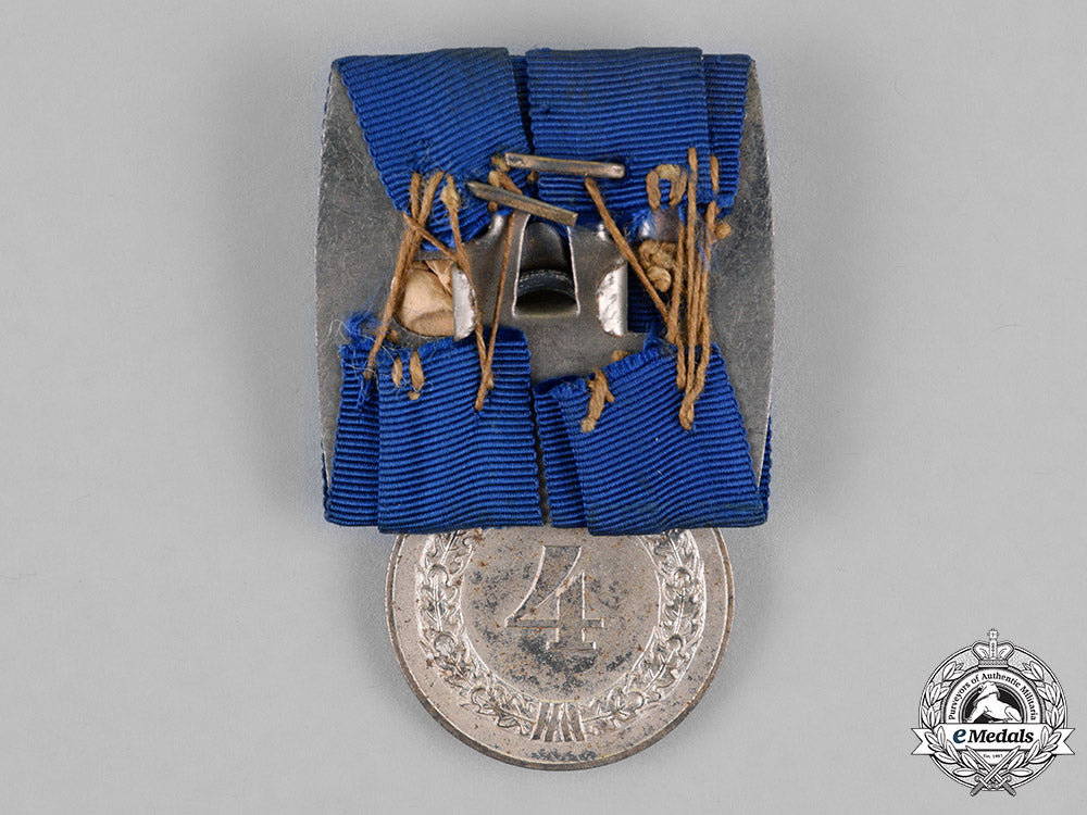 germany._a_wehrmacht4-_year_long_service_medal,_mounted_c18-018042