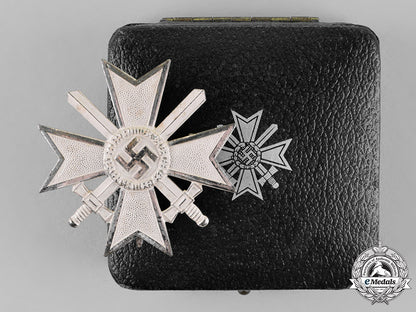 germany._a_war_merit_cross_first_class,_with_swords,_by_kerbach&_oesterhelt_c18-018194