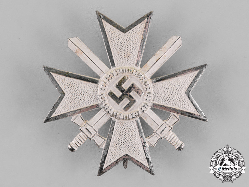 germany._a_war_merit_cross_first_class,_with_swords,_by_kerbach&_oesterhelt_c18-018195