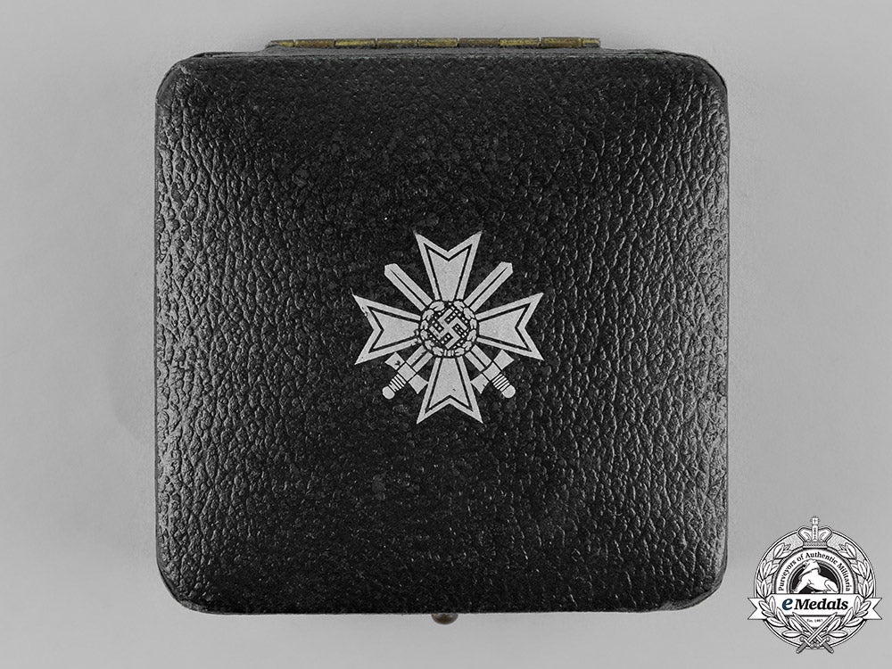 germany._a_war_merit_cross_first_class,_with_swords,_by_kerbach&_oesterhelt_c18-018201