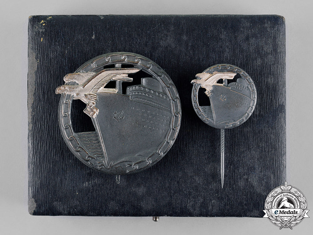 germany,_kriegsmarine._a_cased_mint_set_of_blockade_runner_badges_by_schwerin_of_berlin_c18-018274