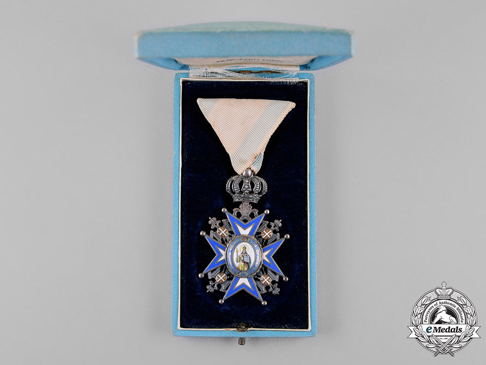 serbia,_kingdom._an_order_of_st.sava,_v_class_with_case,_by_huguenin_freres_c18-018518_1_1