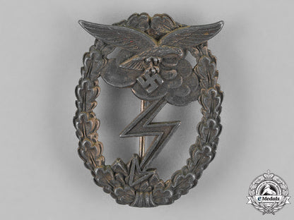 germany,_luftwaffe._a_ground_assault_badge_by_gustav_hermann_osang_of_dresden_c18-018637