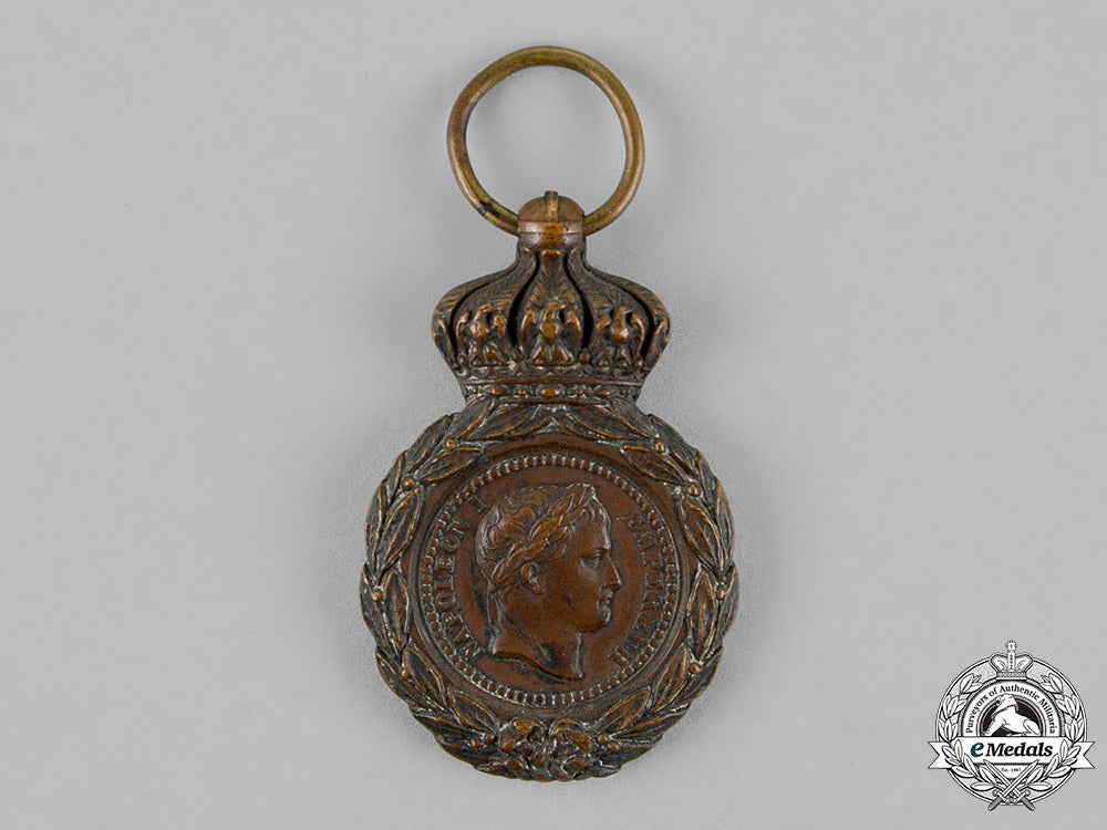 france,_republic._a_lot_of_three_medals&_awards_c18-018736