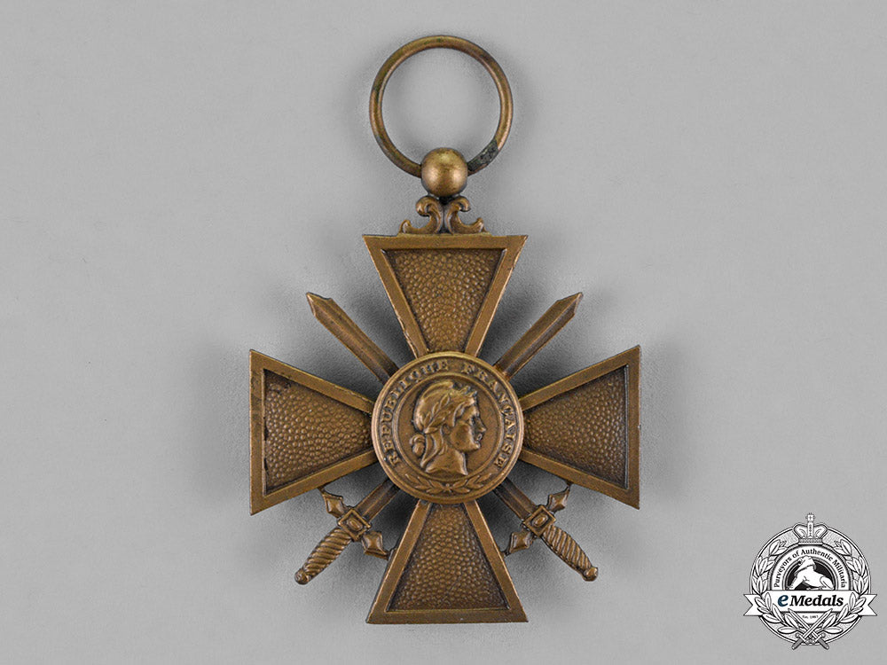 france,_republic._a_lot_of_three_medals&_awards_c18-018742