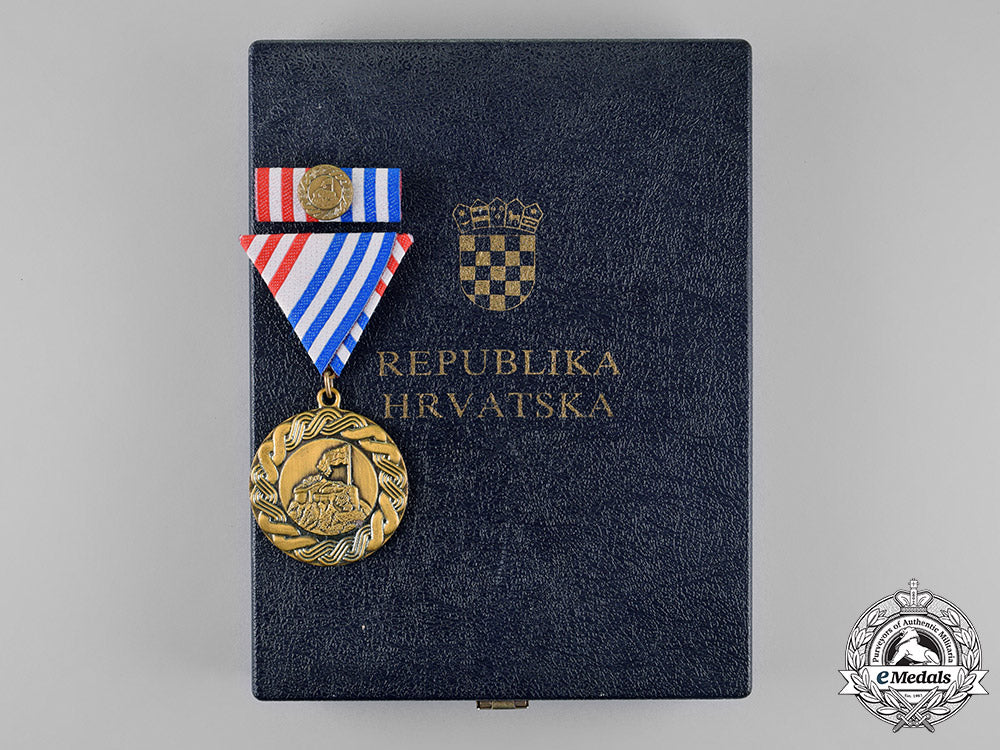 croatia._a_storm(_oluja)_medal1995_in_case_c18-019030