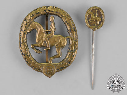 germany._an_equestrian_badge_and_stick_pin,_in_bronze,_by_christian_lauer_c18-019053