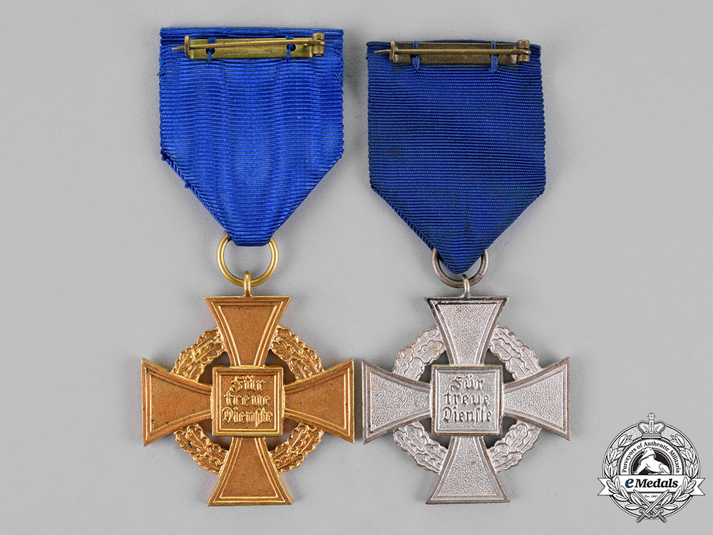 germany._two_civil_faithful_service_medals_c18-019127