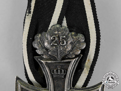 germany,_empire._an1870_iron_cross_second_class_with25_years_jubilee_spange_c18-019222