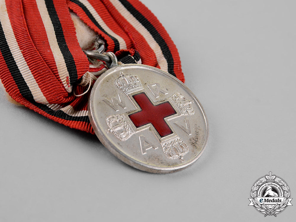 prussia,_state._a_red_cross_medal_second_class,_mounted._c18-019284