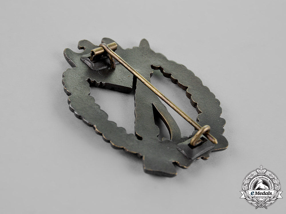 germany,_wehrmacht._an_infantry_assault_badge,_bronze_grade_c18-019383