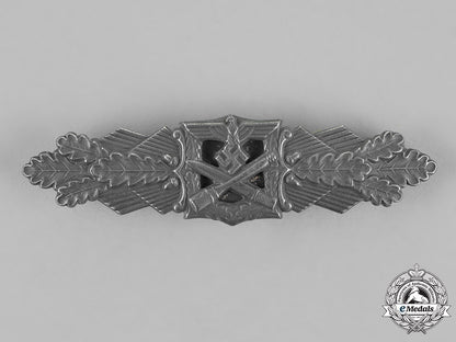 germany,_wehrmacht._a_close_combat_clasp,_silver_grade,_by_friedrich_linden_of_lüdenscheid_c18-019418_1