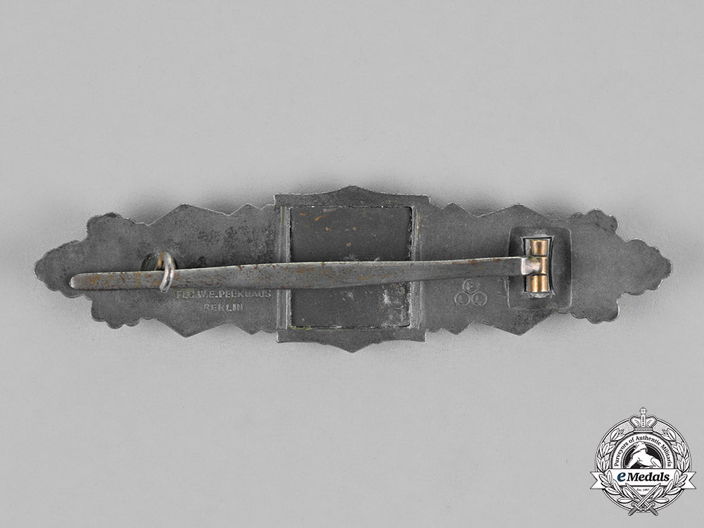 germany,_wehrmacht._a_close_combat_clasp,_silver_grade,_by_friedrich_linden_of_lüdenscheid_c18-019419_1