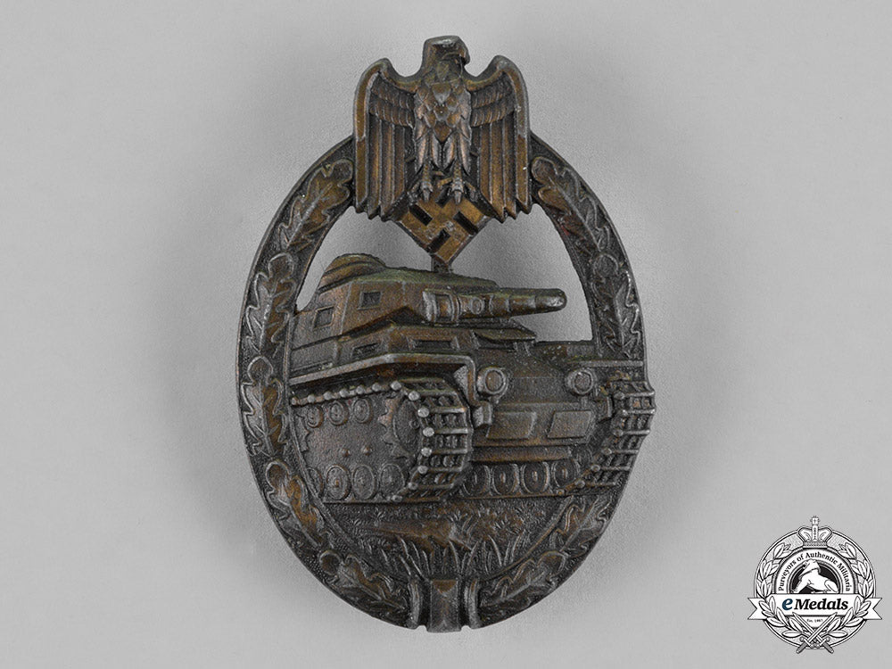 germany,_wehrmacht._a_tank_badge,_bronze_grade,_by_juncker_c18-019426