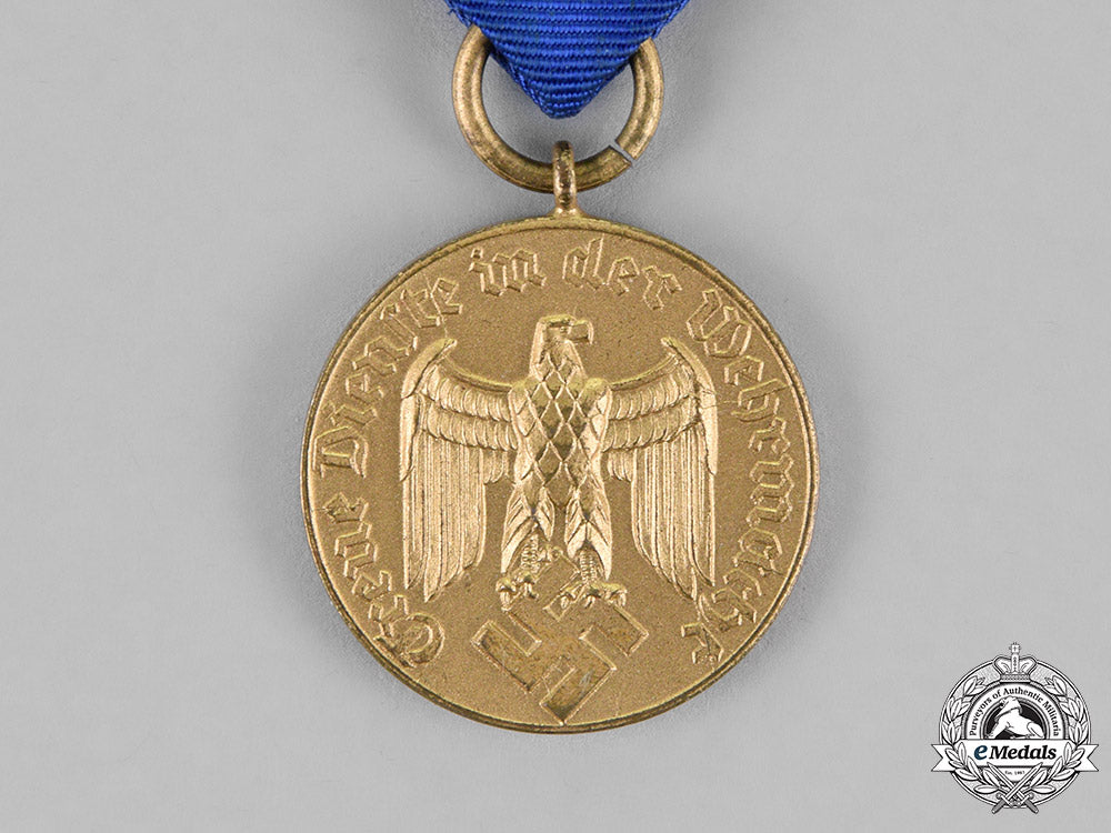 germany,_wehrmacht._a12-_year_long_service_medal_c18-019469