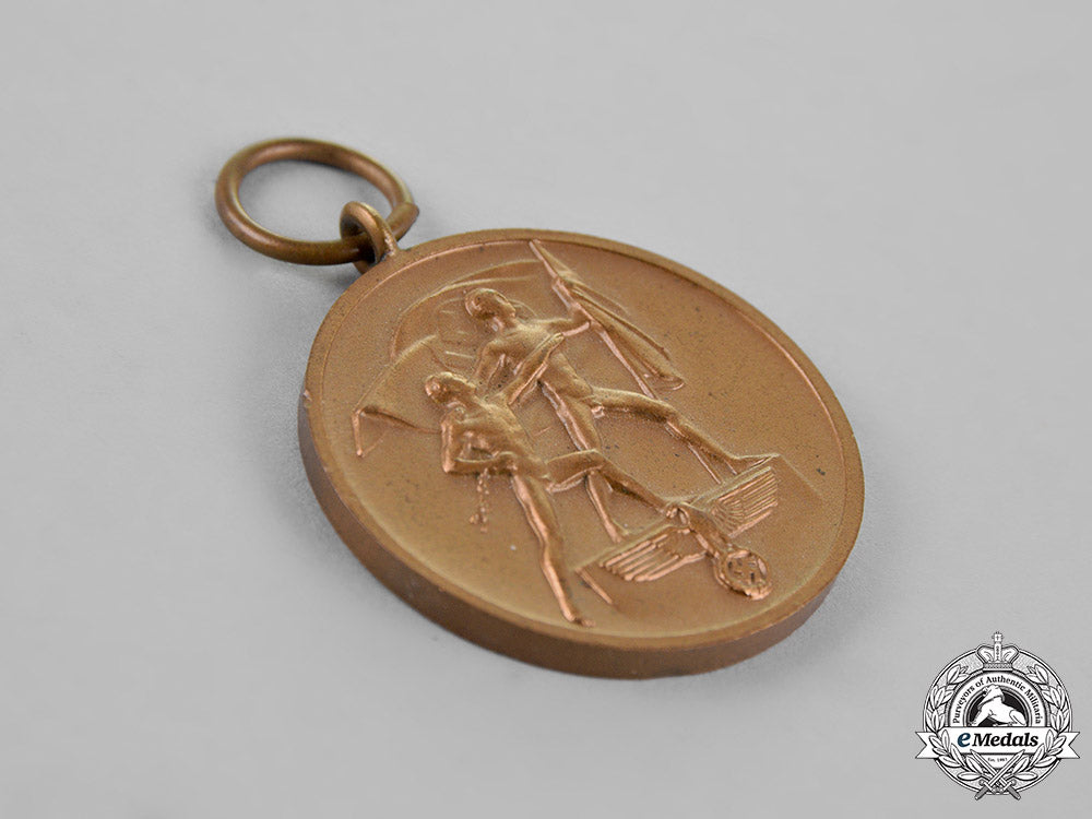 germany._a1938_entry_into_the_sudetenland_commemorative_medal_in_its_presentation_case_of_issue_c18-019486