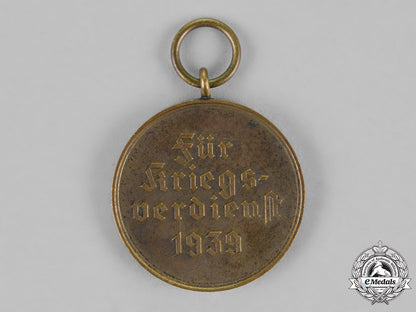 germany._a_grouping_of_a_war_merit_cross_second_class_with_swords,_and_a_war_merit_medal_c18-019498