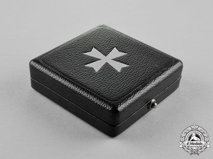 germany._a_war_merit_cross_first_class_without_swords_in_its_presentation_case_of_issue_c18-019569