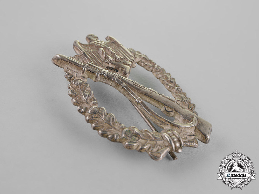 germany._an_infantry_assault_badge,_silver_grade,_juncker_c18-019584