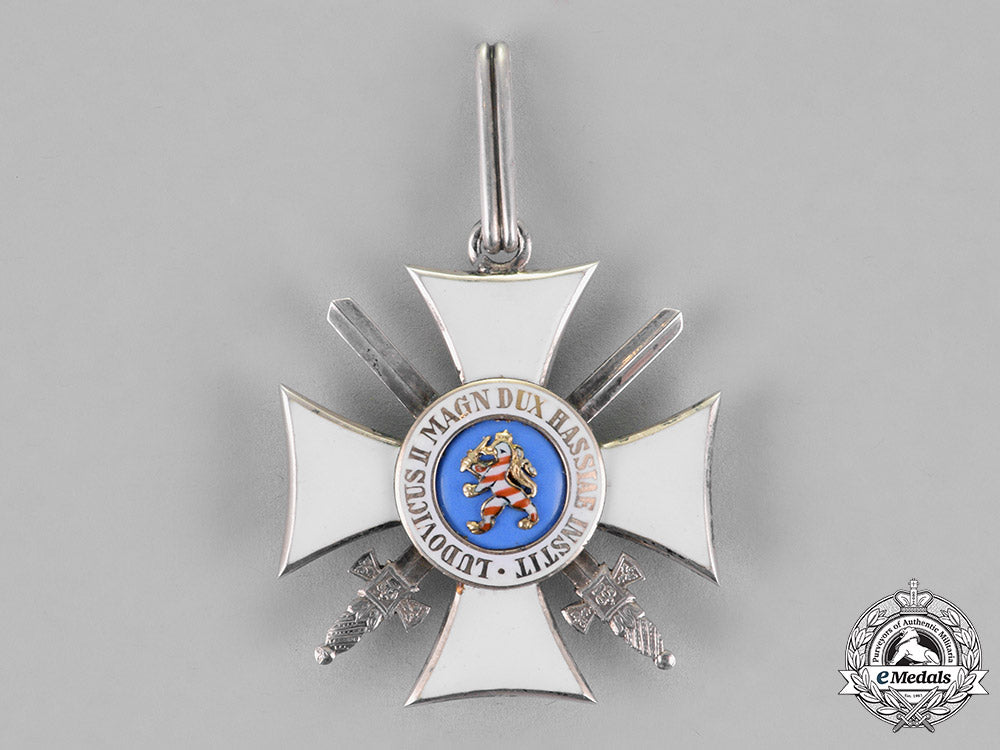 hesse-_darmstadt,_landgraviate._an_order_of_philipp_the_magnanimous,_knight’s_cross_first_class_with_swords_c18-019590