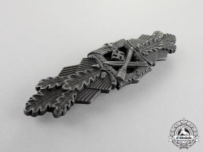 germany,_third_reich._a_close_combat_clasp,_bronze_grade,_by_friedrich_linden,_lüdenscheid_c18-0196