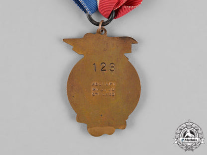 united_states._a_united_veterans_of_the_republic_membership_badge_c18-019669