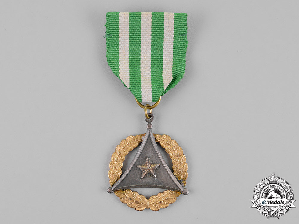 philippines._a_military_commendation_medal_by_el_oro_of_quezon_city_c18-019688