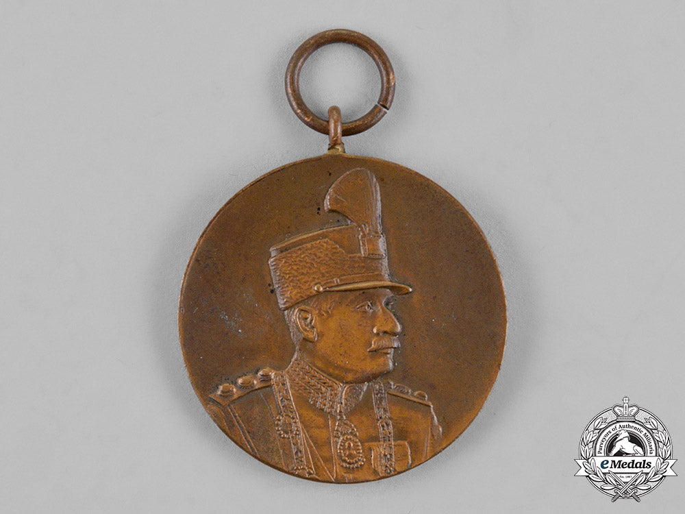 iran,_pahlavi_empire._a_coronation_of_reza_shah_pahlavi_coronation_medal1926_c18-019696