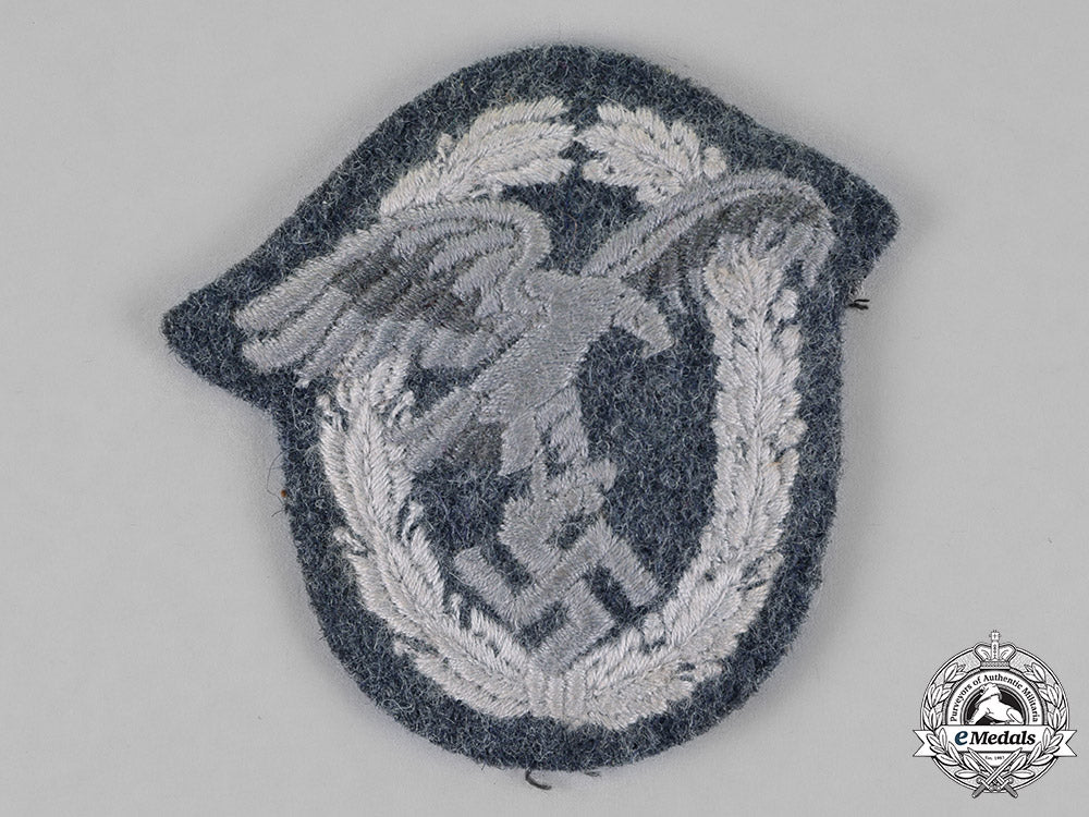 germany,_luftwaffe._an_observer_badge,_padded_cloth_version_c18-019740