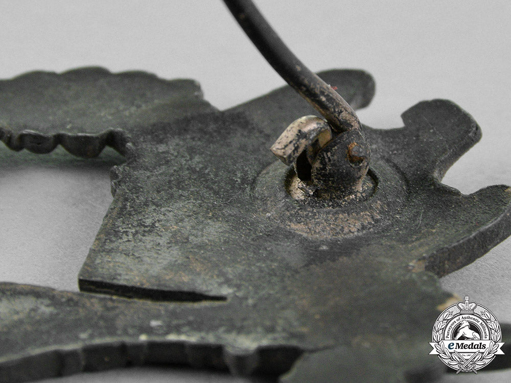 germany,_wehrmacht._an_infantry_assault_badge,_silver_grade_c18-019754