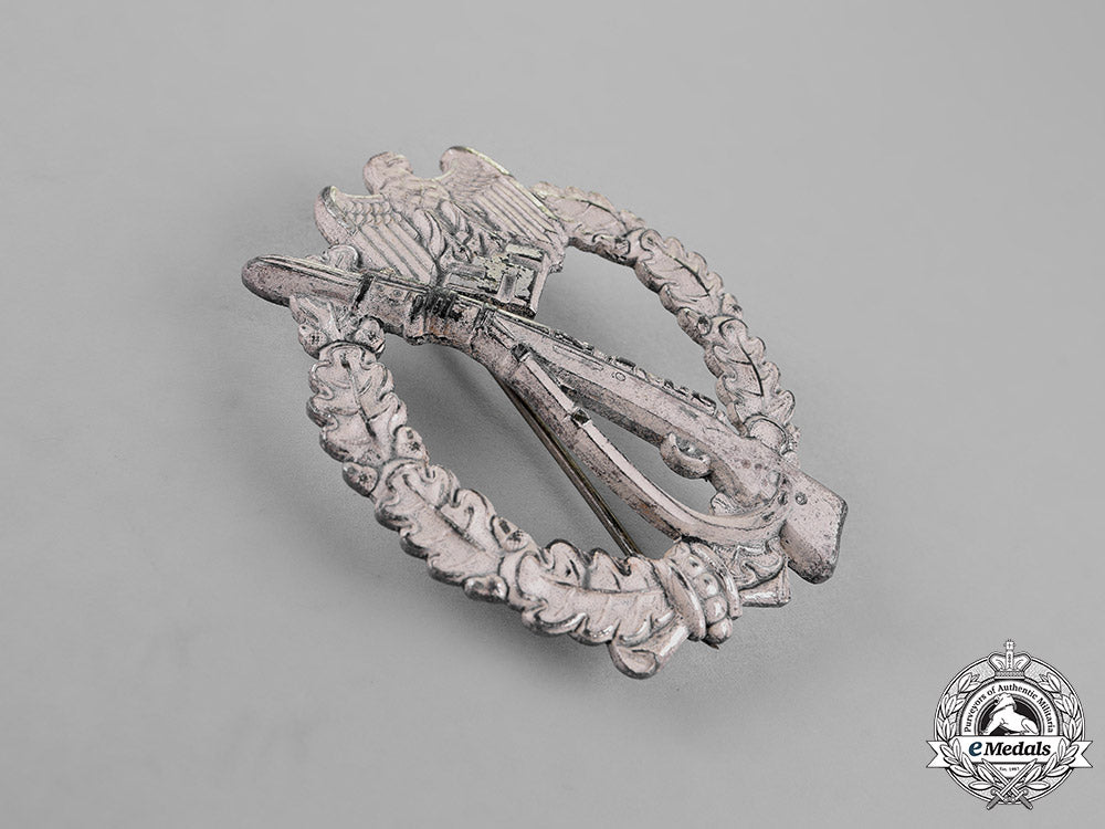 germany,_wehrmacht._an_infantry_assault_badge,_silver_grade_c18-019757