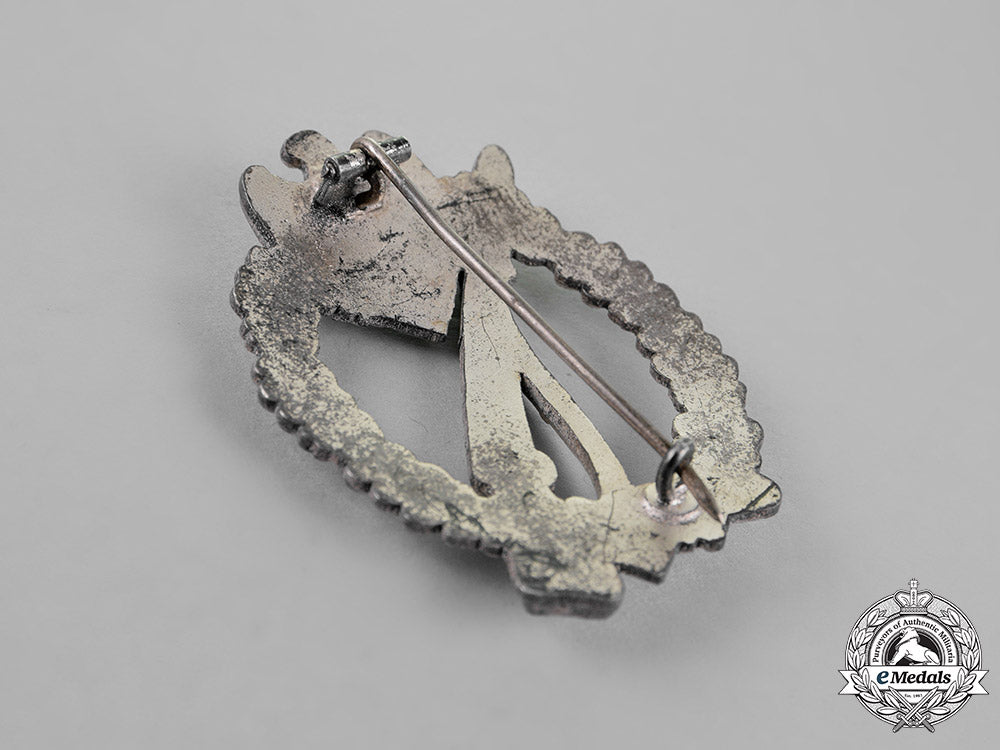 germany,_wehrmacht._an_infantry_assault_badge,_silver_grade_c18-019758