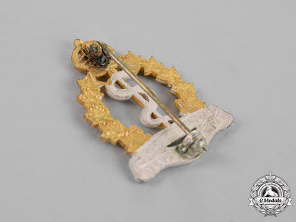 canada._a_pair_of_royal_canadian_army_medical_corps_nursing_sisters_officer's_collar_badges_c18-019802_1
