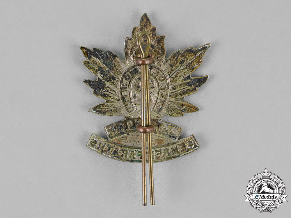 canada._a_post_first_war2_nd_infantry_battalion"_eastern_ontario_regiment"_militia_cap_badge,_c.1920-1936_c18-019827_1