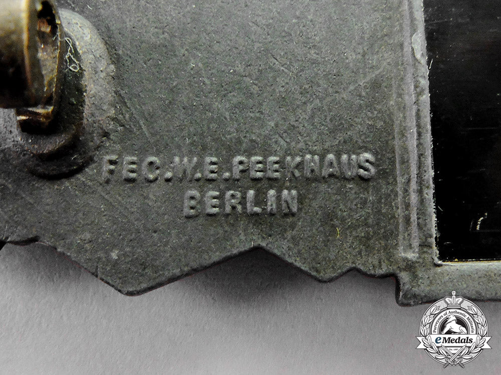 germany,_third_reich._a_close_combat_clasp,_bronze_grade,_by_friedrich_linden,_lüdenscheid_c18-0199