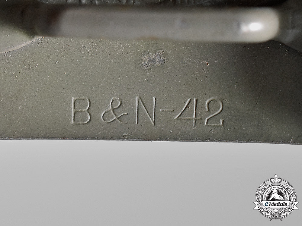 germany,_wehrmacht._a_standard_service_belt_buckle,_by_berg&_nolte,_c.1942_c18-019915