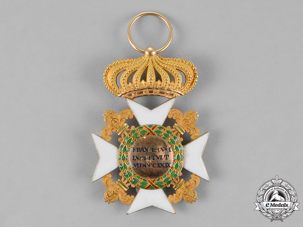 italian_states,_kingdom_of_the_sicilies._a_royal_order_of_francis_i,_knight_with_crown,_c.1880_c18-019946