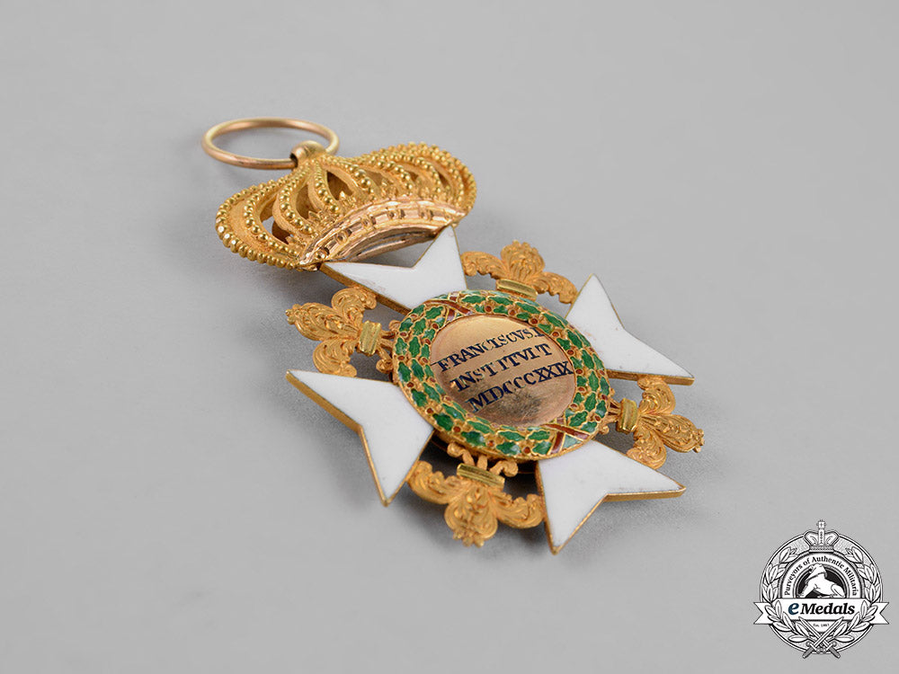 italian_states,_kingdom_of_the_sicilies._a_royal_order_of_francis_i,_knight_with_crown,_c.1880_c18-019948