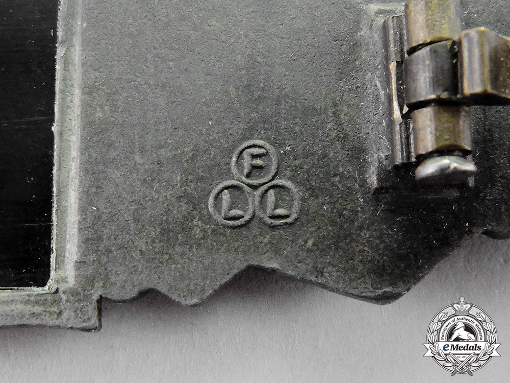 germany,_third_reich._a_close_combat_clasp,_bronze_grade,_by_friedrich_linden,_lüdenscheid_c18-0200