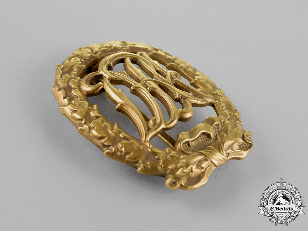 germany._a_dra_bronze_grade_sports_badge_by_wernstein_of_jena_c18-020143