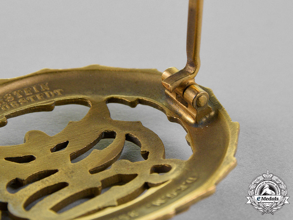 germany._a_dra_bronze_grade_sports_badge_by_wernstein_of_jena_c18-020145