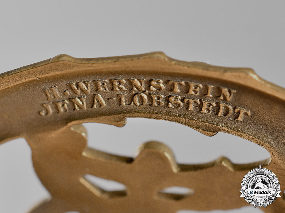 germany._a_dra_bronze_grade_sports_badge_by_wernstein_of_jena_c18-020147
