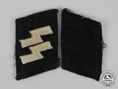Germany, Waffen-Ss. A Pair Of Ss-Mann’s Collar Tabs, Type 3 (1940-1945)