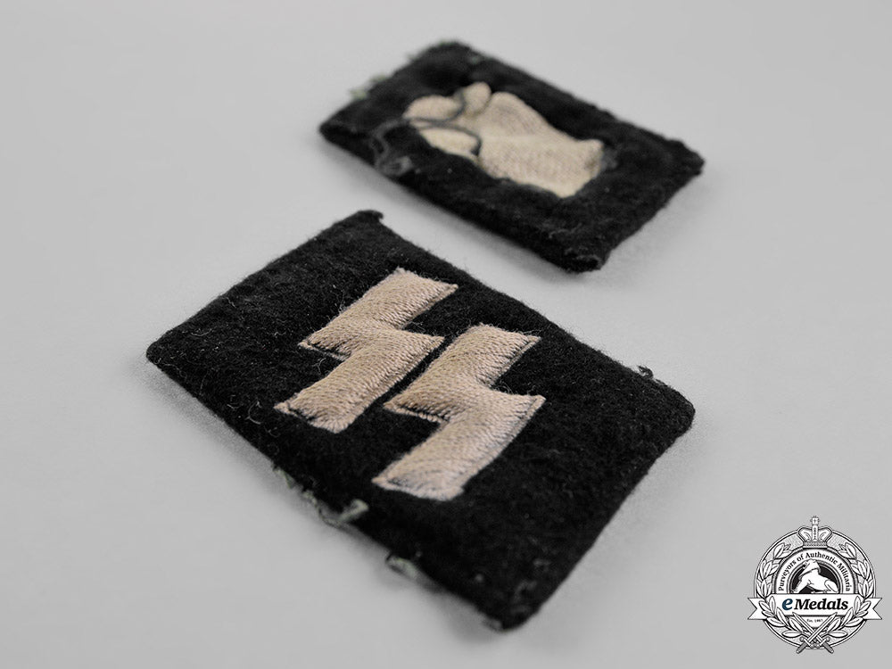 germany,_waffen-_ss._a_pair_of_ss-_mann’s_collar_tabs,_type3(1940-1945)_c18-020186