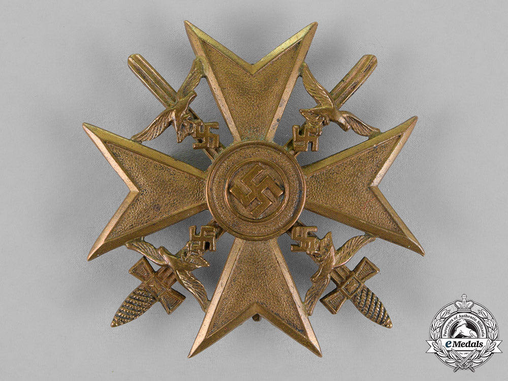 germany,_luftwaffe._a_spanish_cross_with_swords,_bronze_grade_c18-020288_1
