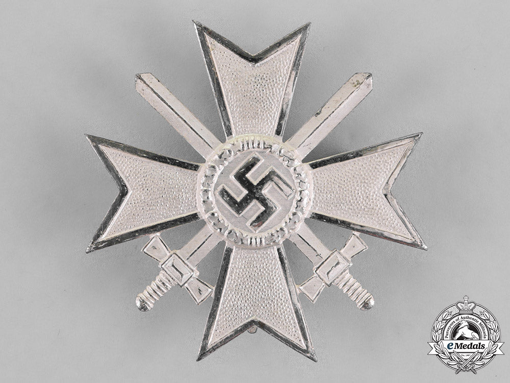 germany._a_mint_war_merit_cross_first_class_with_swords,_by_wilhelm_deumer_of_lüdenscheid_c18-020369