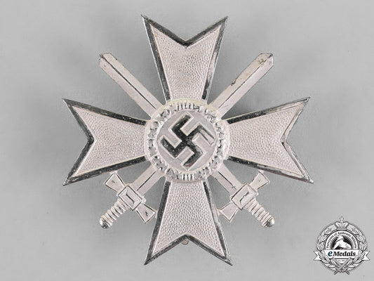 germany._a_mint_war_merit_cross_first_class_with_swords,_by_wilhelm_deumer_of_lüdenscheid_c18-020369