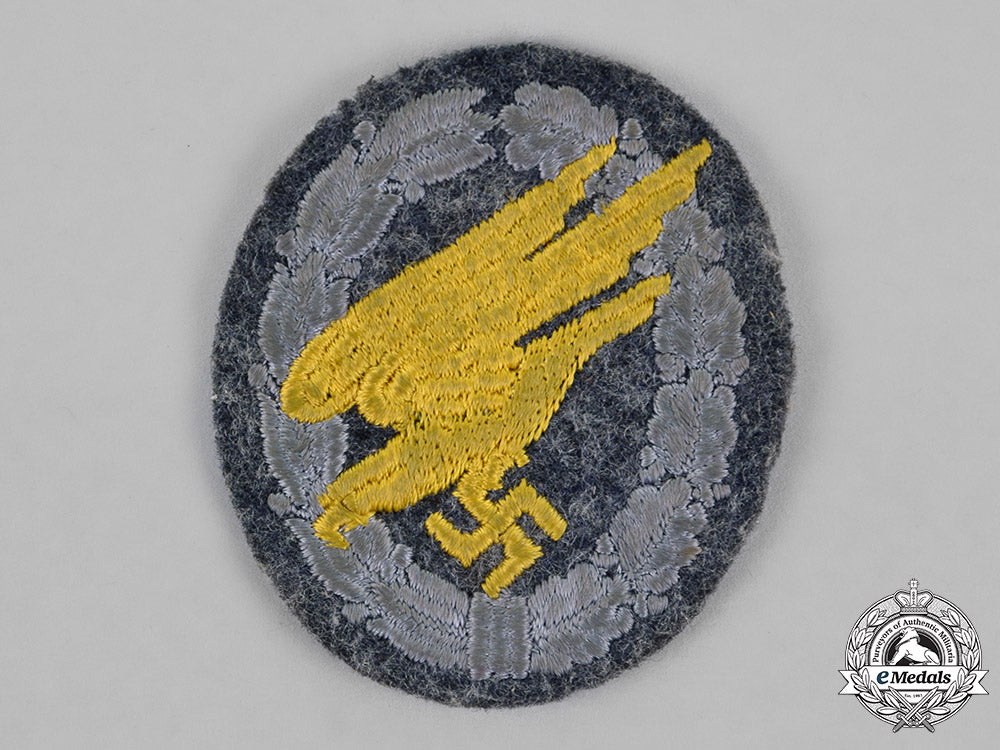 germany,_luftwaffe._a_fallschirmjäger_badge,_cloth_version_c18-020487