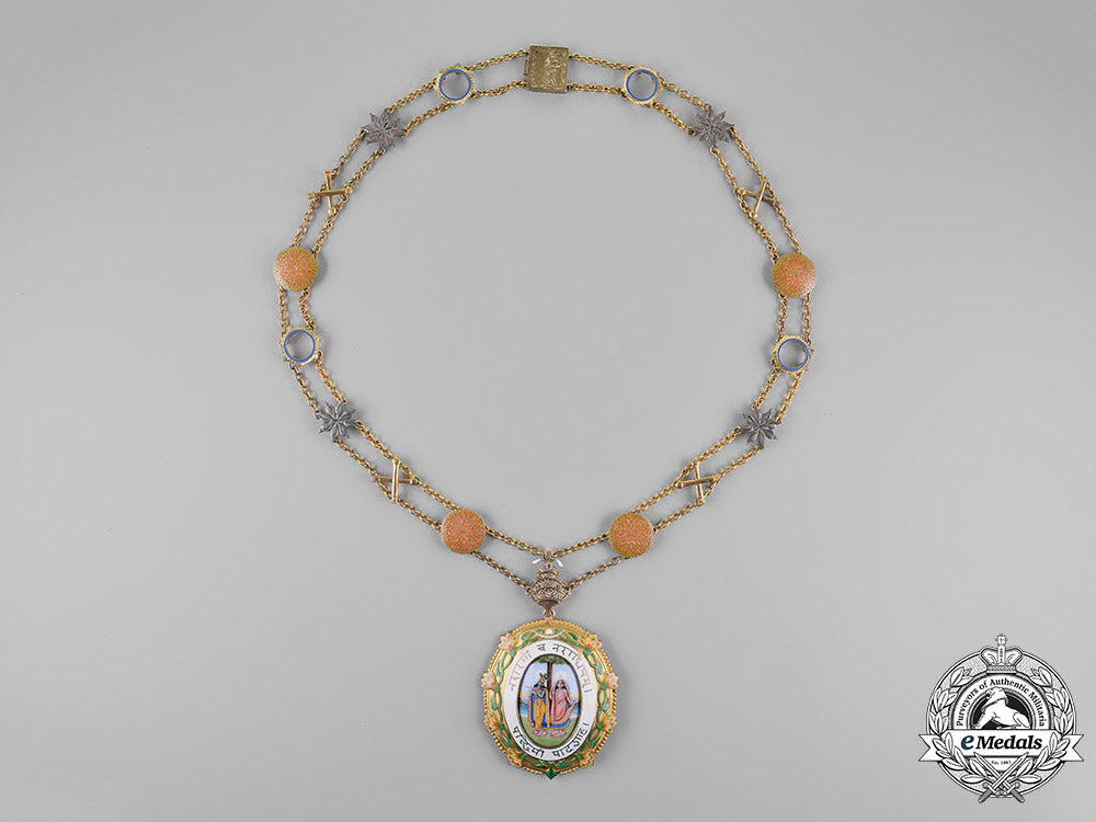 india,_state_of_patiala._an_order_of_krishna,_collar_with_badge,_c.1936_c18-020576_1_1