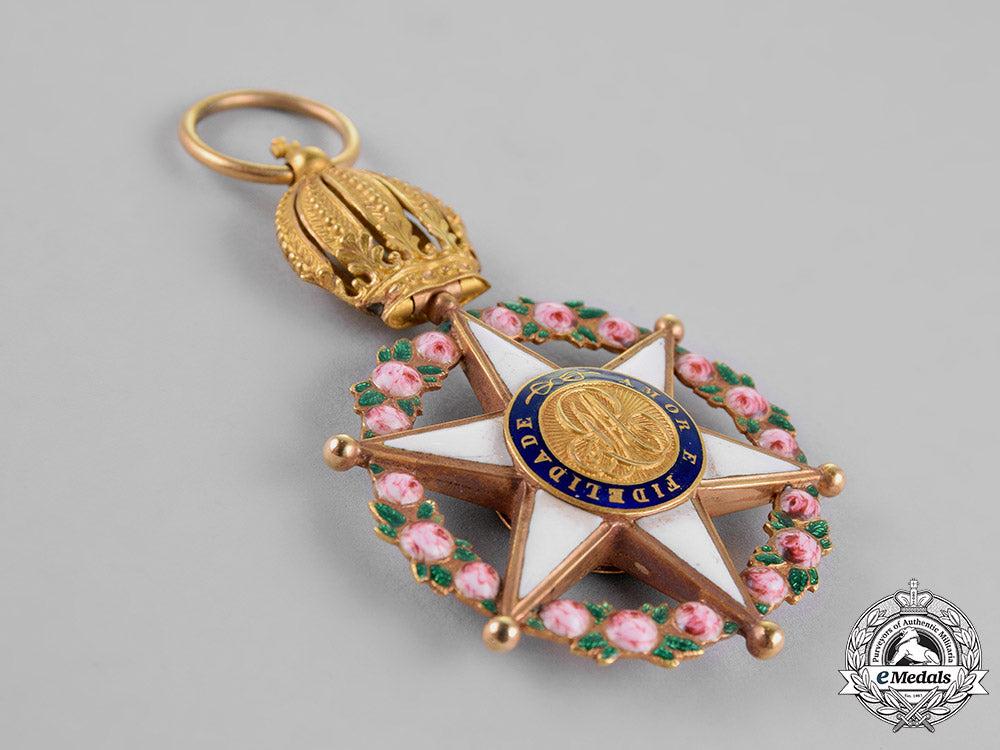 brazil,_independent_empire._an_order_of_the_rose_in_gold,_knight's_cross,_c.1870_c18-020635